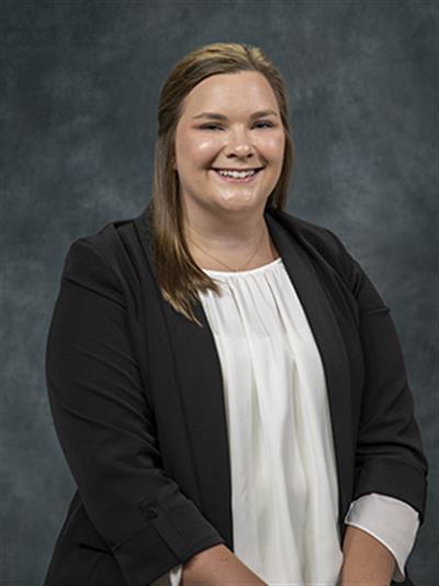 Rachel Kahle Headshot